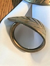 Heavy Brass Patterned Leaf Napkin Rings 1.75 in  x  1.75 in set/4