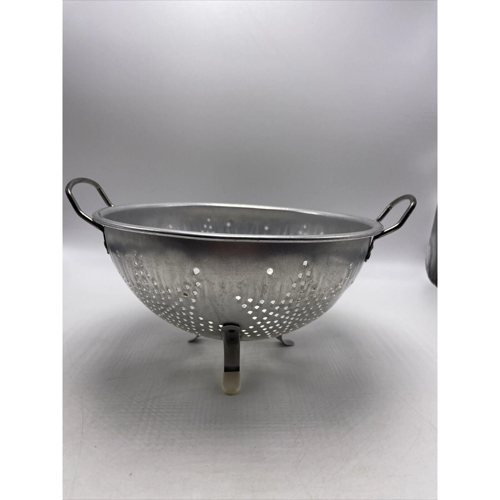 Colander 7 Stars Aluminum 9" Footed Strainer 2 Handles Farmhouse Metal Vintage