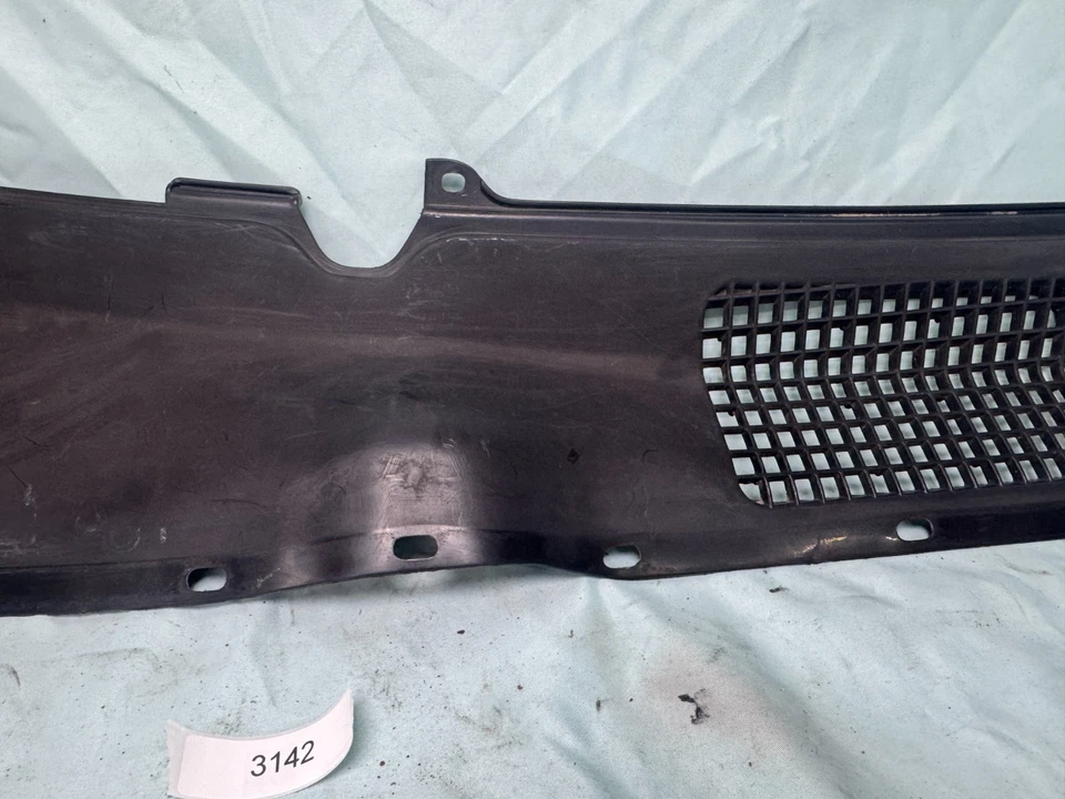 87-90 Nissan Pulsar NX N13 pasajero derecho capó ventilación panel rejilla 66862-84M00 Foto 4 de 4