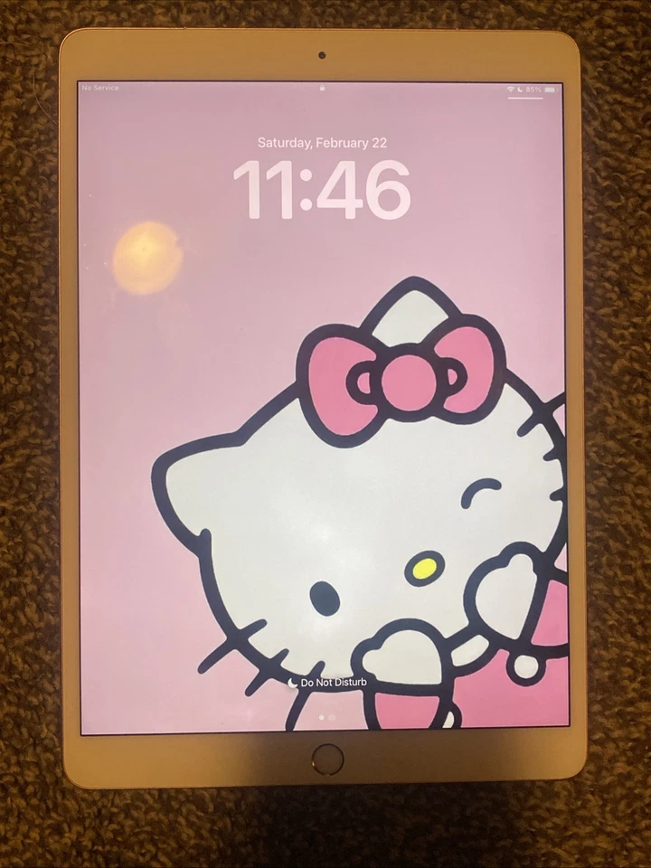 iPad Pro 10.5 inch - Image 2 of 3