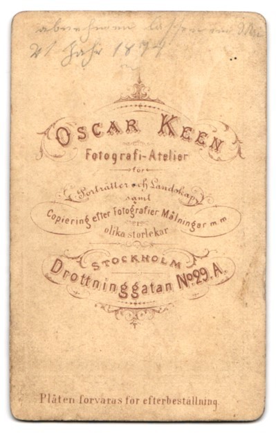 Fotografia Oscar Keen Stoccolma Drottninggatan 29 A giovane uomo in abito con