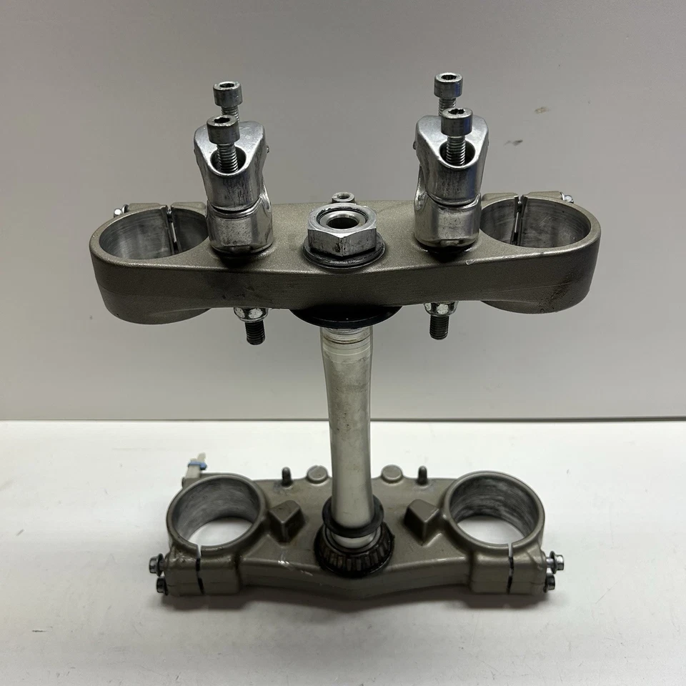 06 - 14 YAMAHA YZ125 YZ 125 250 ABRAZADERAS TRIPLES ÁRBOL HORQUILLA SOPORTE OEM Foto 3 de 4