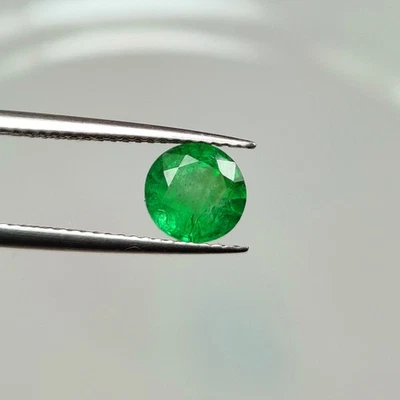 1.32 CT - Natural Zambian Emerald Good Luster Gem Round Cut - 10200 - Image 1 of 3