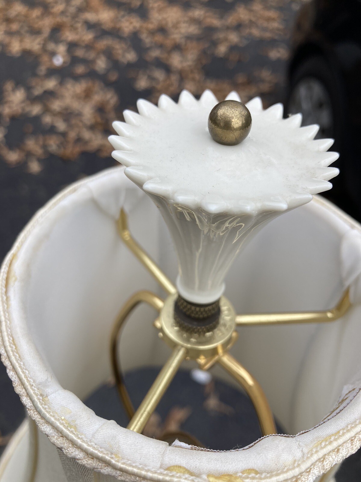 Lenox Lamp By Quoizel Original Shade/ Hang Tag And Finial 33