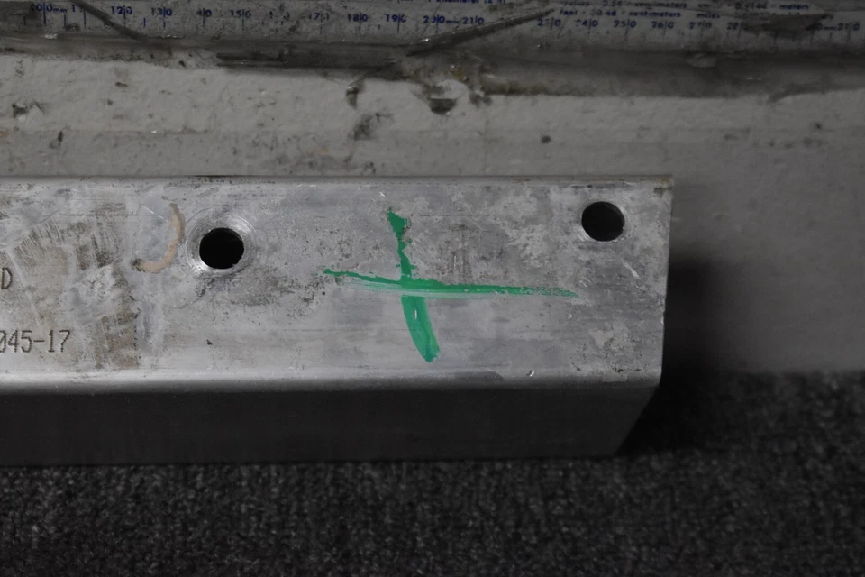 2015-2022 PORSCHE MACAN S SOPORTE PARACHOQUES LATERAL IZQUIERDO FÁBRICA OEM Foto 3 de 4