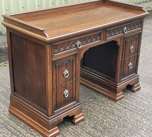 SUPERB SMALL ARTS & CRAFTS CARVED SOLID OAK WRITING DESK VERY CLEAN WE DELIVER - Picture 2 of 15