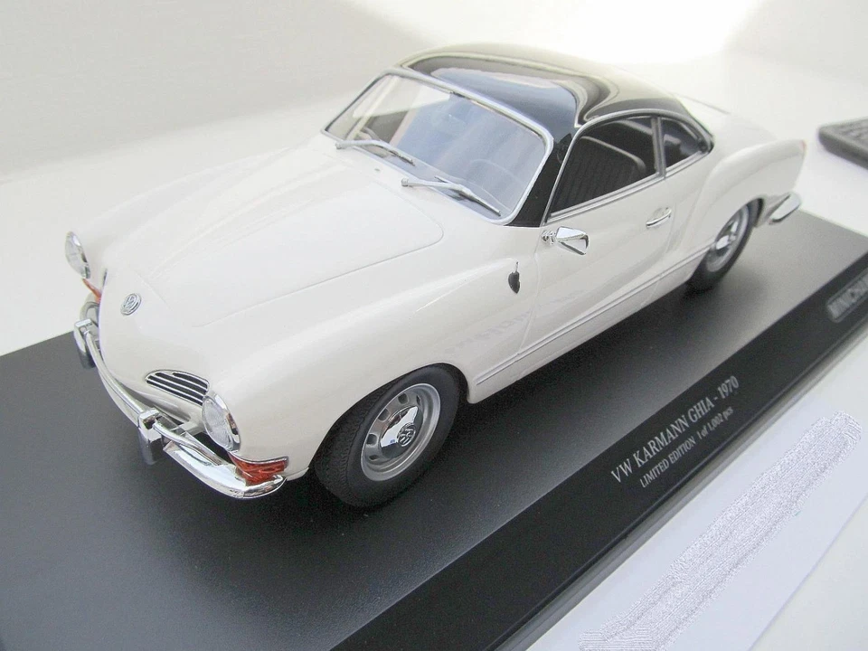 Volkswagen VW Karmann Ghia 1:18 Minichamps 1970 Blanco-Negro 155054021 - Imagen 2 de 4