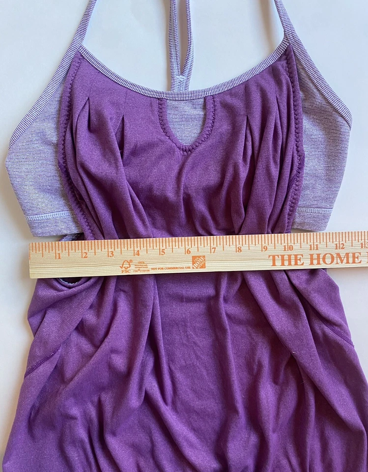 Camiseta sin mangas Lululemon No Limits púrpura con estante incorporado espalda deportiva activa 6 Foto 4 de 4