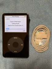 APPLE iPOD CLASSIC 5TH GEN. Black 30GB...NEW BATTERY... Near Mint 