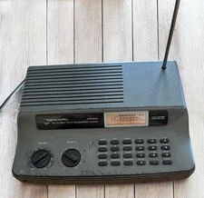 Realistic PRO-2027 Hyperscan Scanner 20-402 VHF UHF Programmable  100 Channel