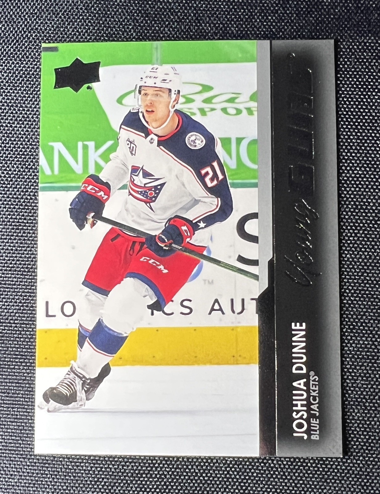 2021-22 Joshua Dunne Upper Deck Series 1 Young Guns #218 RC