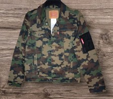 Levi Strauss Denim Camouflage Trucker Jacket Green Youth Large NWT 12-13 Year