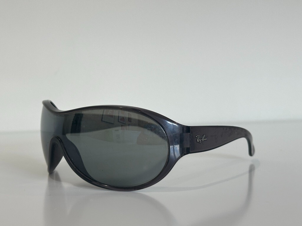 【ray】 Ray Ban RB 4081 606/88 Shield Smoke Gray Gray Sunglasses