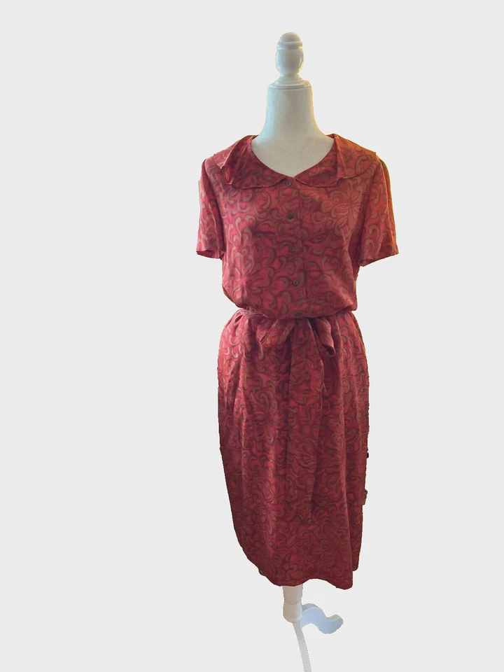 Donna Morgan Women Silk Skirt Suit Size 6 Red Vintage Business Skirt Set dress - Image 2 of 4