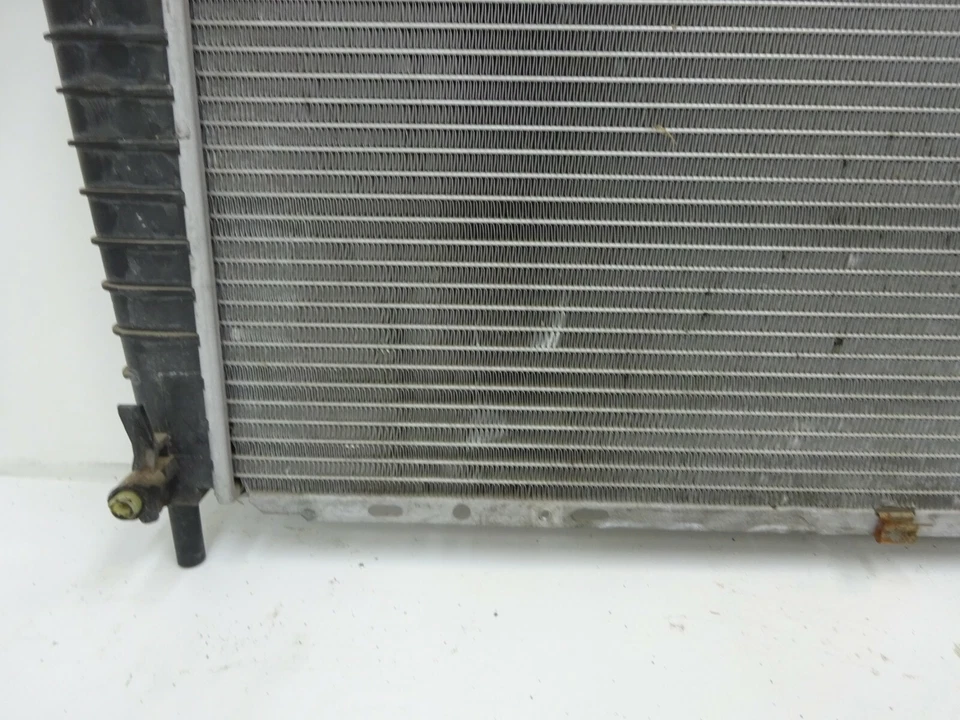 Radiador Mercury Sable 1992-1995 42 OEM AK2203131 Foto 3 de 4