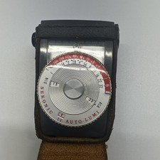 VINTAGE - SEKONIC AUTO-LUMI LIGHT METER W/LEATHER CASE