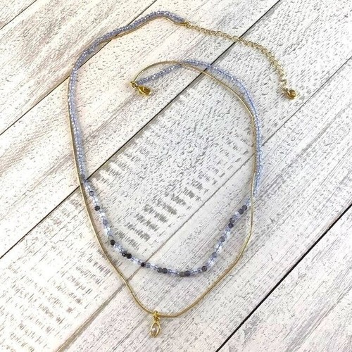 Collana di perle a strati oro e blu viola con accento ciondolo donna a strati - Foto 3 di 4