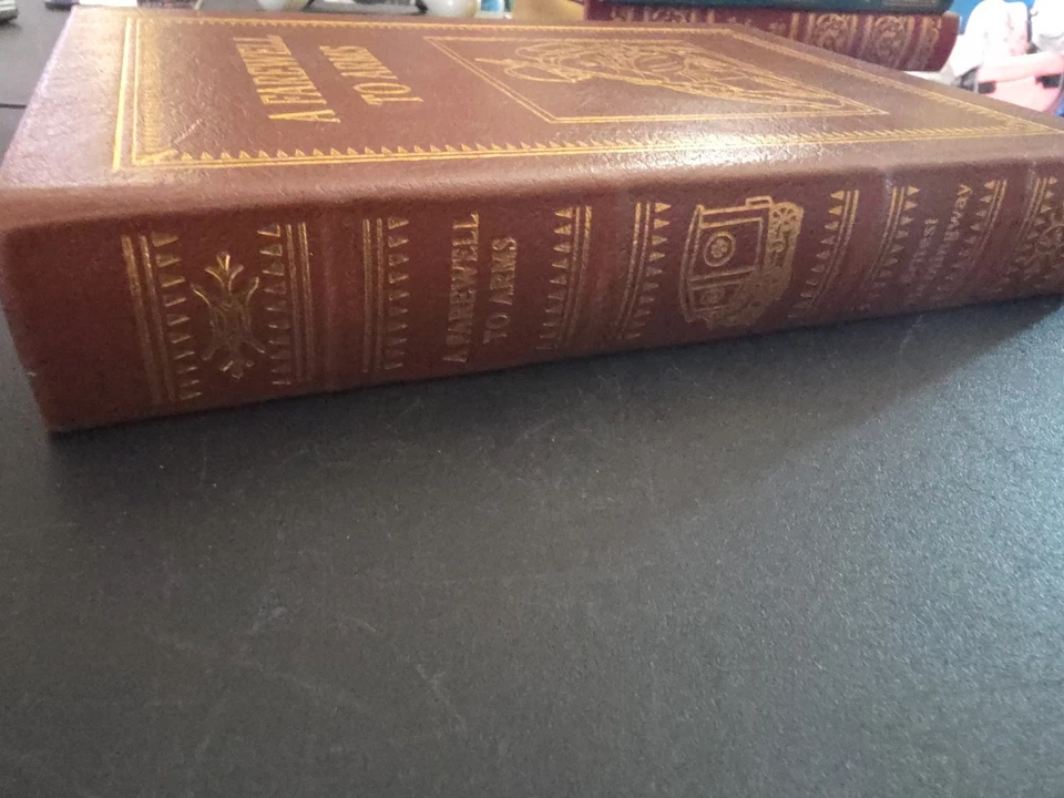 A Farewell To Arms by Ernest Hemingway Easton Press 100 Greatest Books Series! Foto 2 de 4