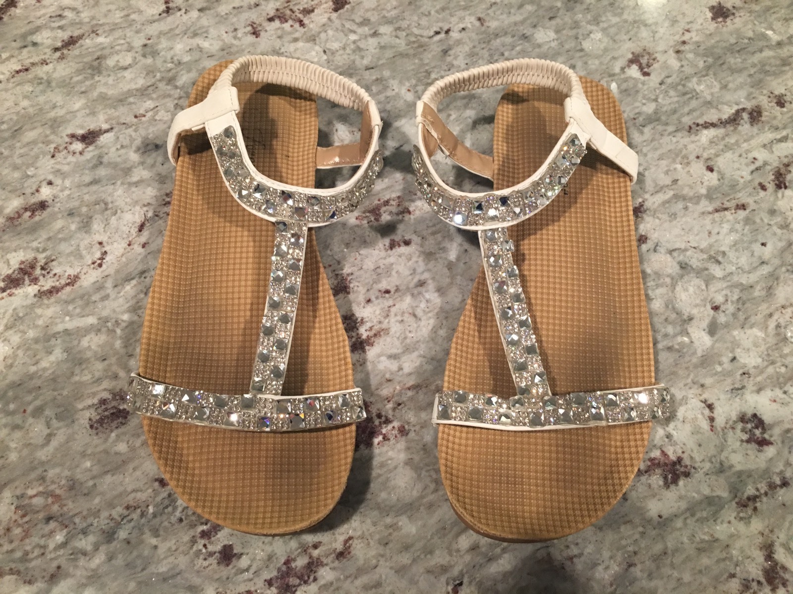 Forever Ladies Sandals Size 8 Pre-owned Good Condition-image