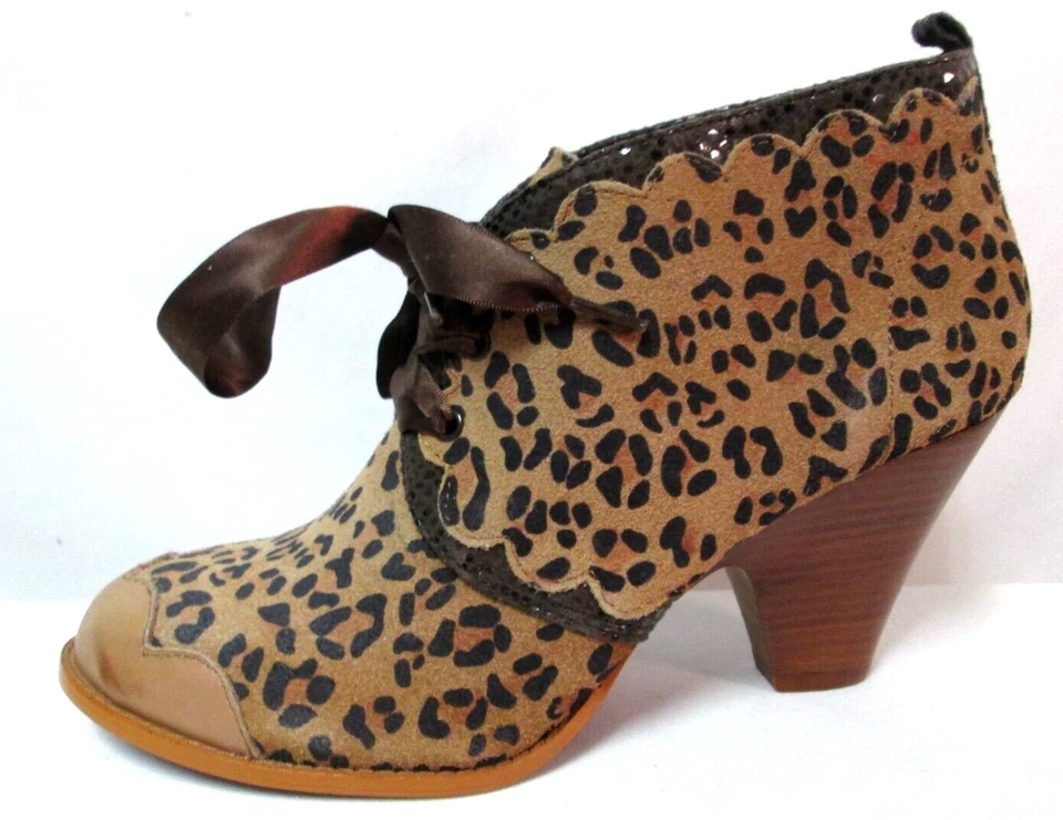 Poetic License Gamuza Animal Leopardo Tacón Botines NUEVO Talla 38.5 7.5 Foto 2 de 4