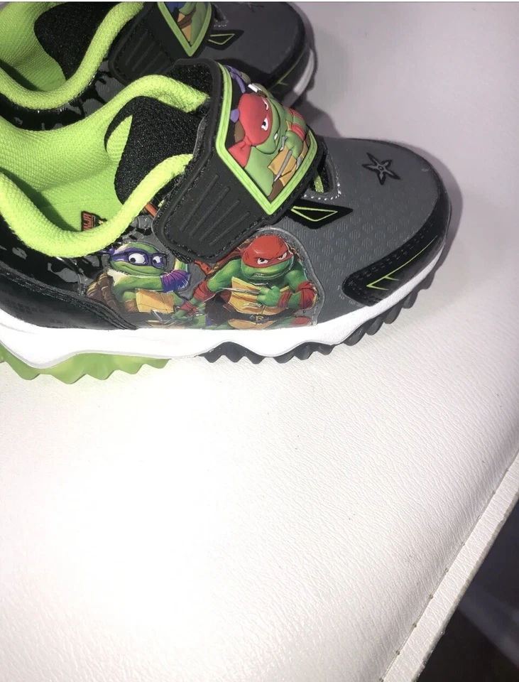 TMNT Teenage Mutant Ninja Turtles Niños Tenis Niños Pequeños Talla 7 Zapatos Iluminados Foto 4 de 4