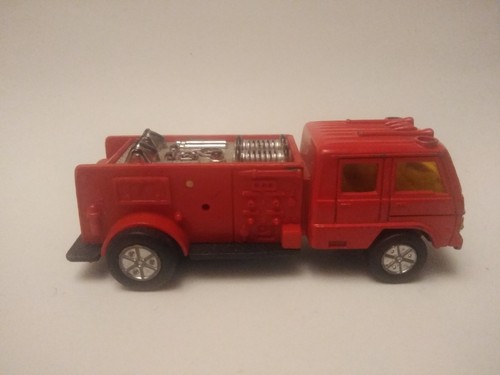 Vintage Hino fire truck red colour scale 1/58 for parts or repair - Zdjęcie 2 z 5