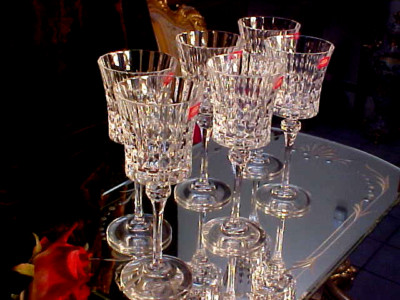 6 GORGEOUS 8 oz Crystal Wine Glasses PARIS, FRANCE NEW IN BOX!
