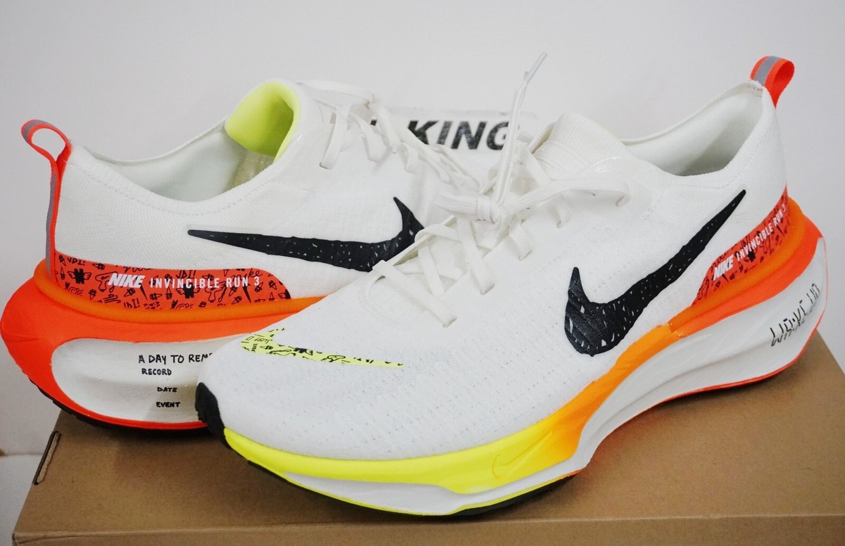 Nike ZoomX Invincible Run 3 FK Flyknit Running Wake Up Pack
