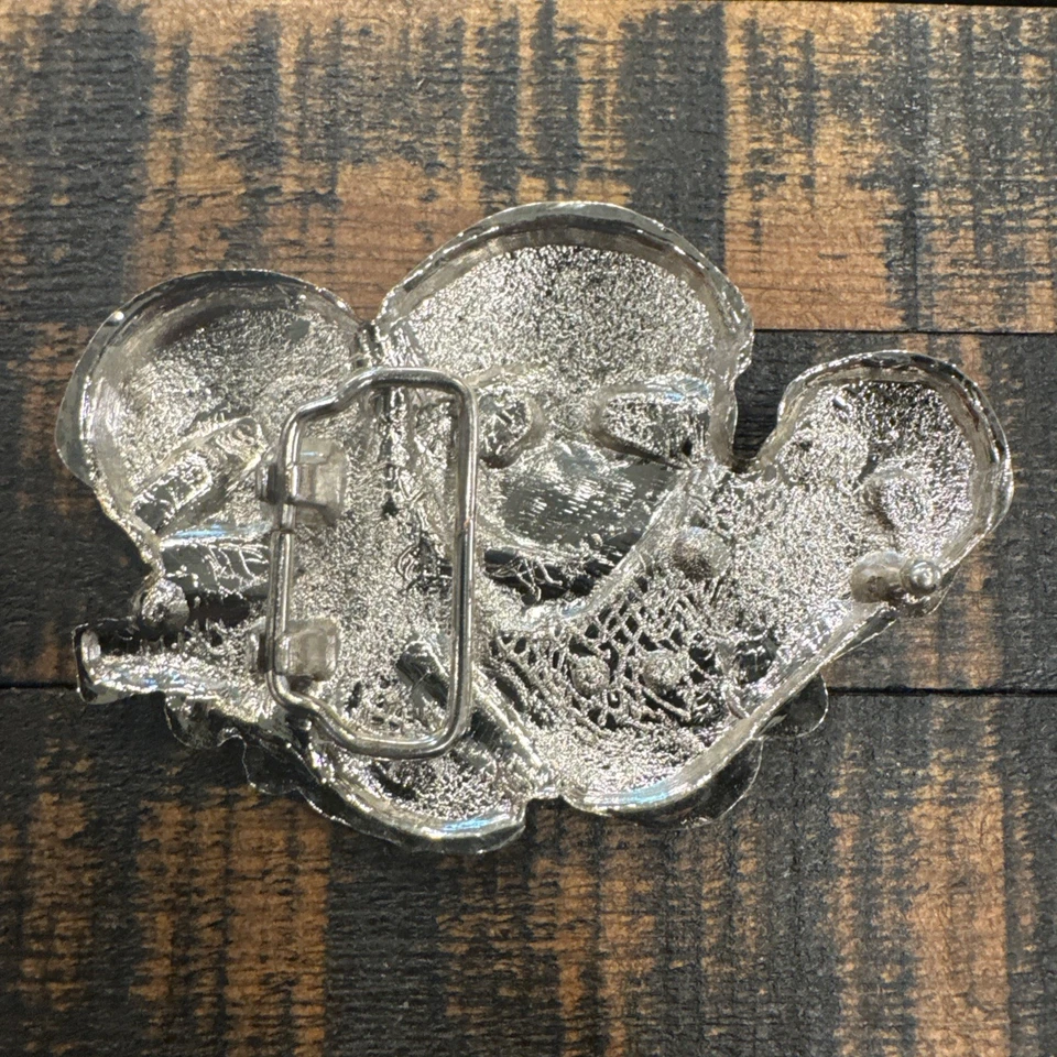 Conoce a la "familia de huesos" con pedrería novedad hebilla de cinturón Foto 3 de 3