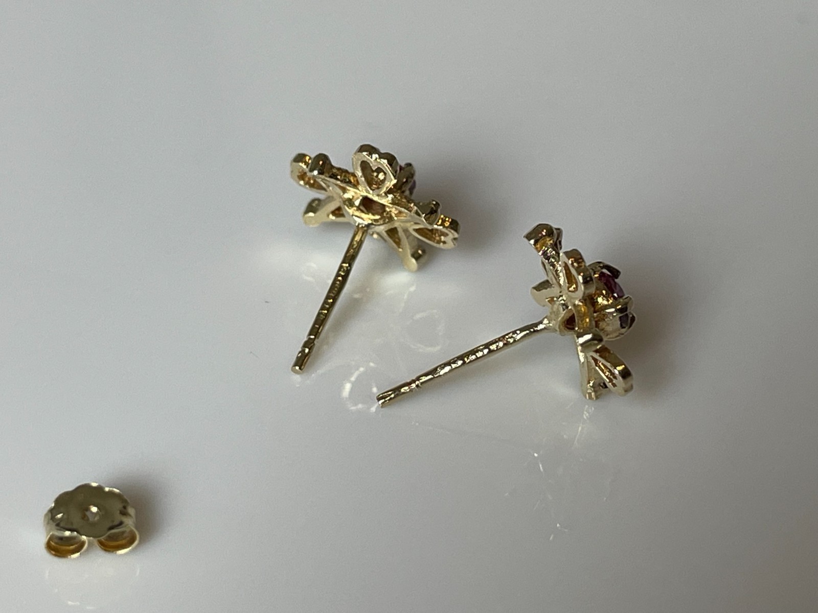 1979 Ruby Earrings 9ct Gold Stud Ruby Openwork Go… - image 12