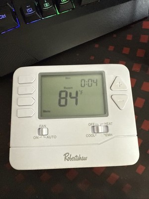 Robertshaw RS9110 Pro Series 5-1-1 Programmable Thermostat, White, 1 Heat 1 Cool