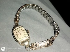 VINTAGE LADIES ELGIN WATCH 1948 10K GOLD FILLED BEZEL BASE METAL BACK, WORKING