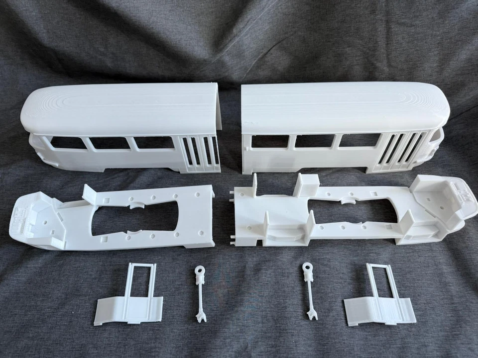 Spur G 1:22,5 – Tatra T4D-Z Straßenbahn Bausatz, passend für LGB & Gartenbahn - Bild 3 von 4