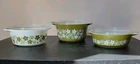 VTG Pyrex Dish Spring Blossom  473 1 qt, 472 1  1/2 pt,  1 pt with lids