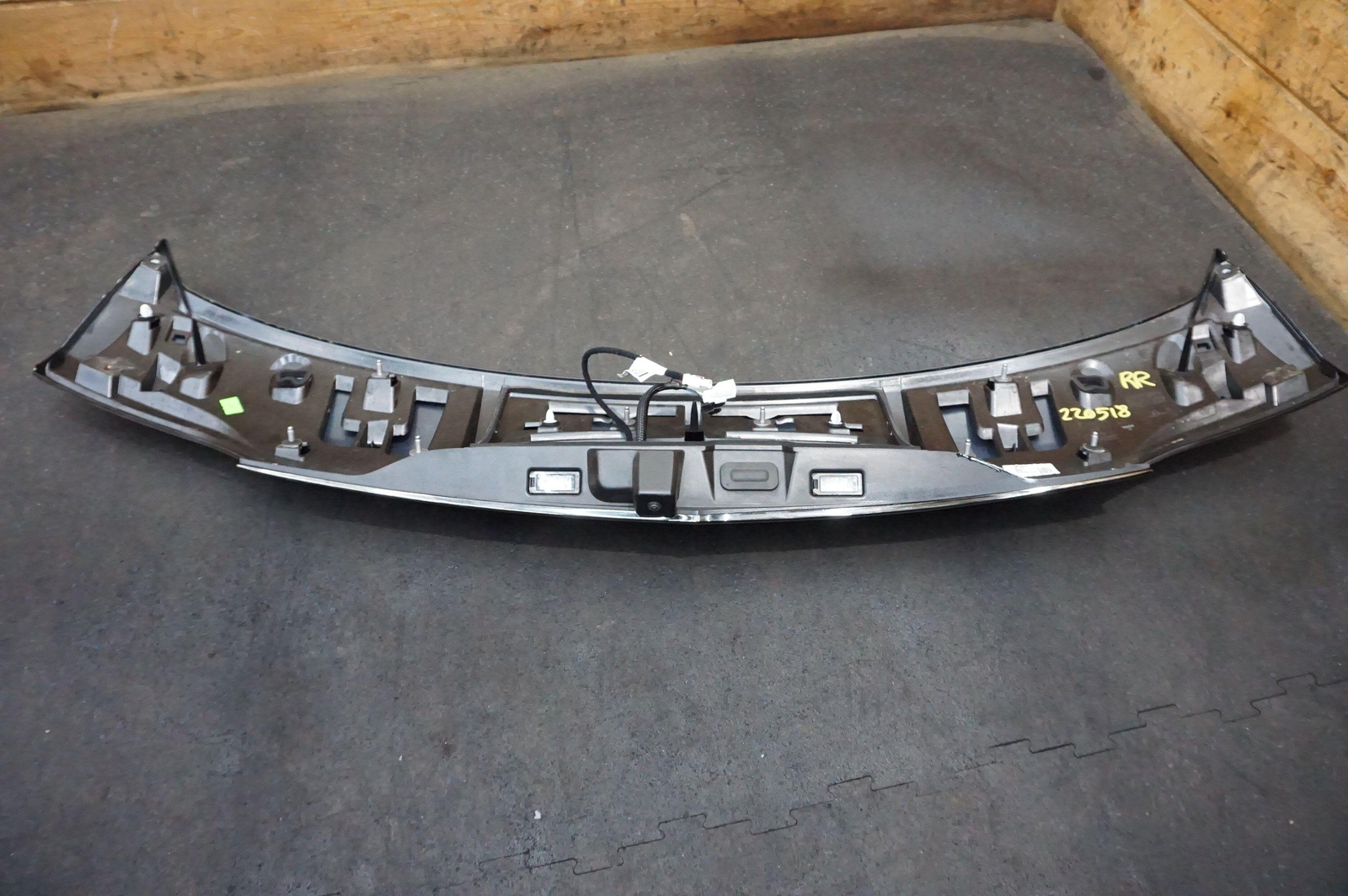 Rear Trunk Tailgate Release Handle Back Up Camera OEM Black Maserati Levante