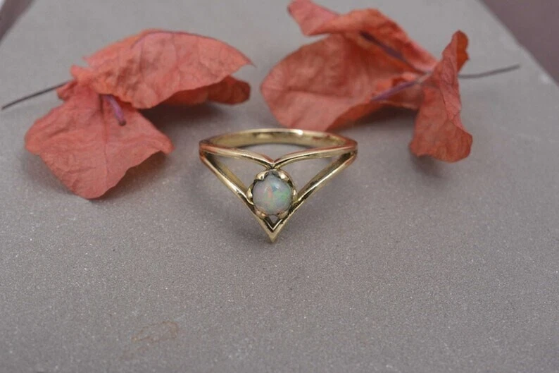 Anillo de promesa delicada de plata 925 chapado en oro amarillo ópalo de fuego natural corte redondo Foto 2 de 4