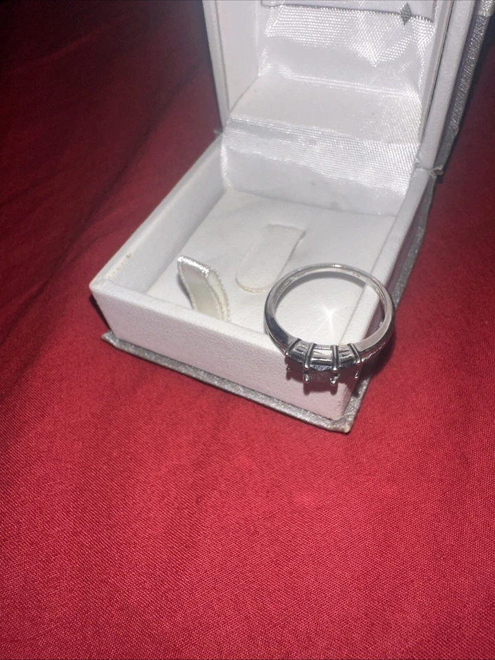 Anillo Miadora  Foto 4 de 4