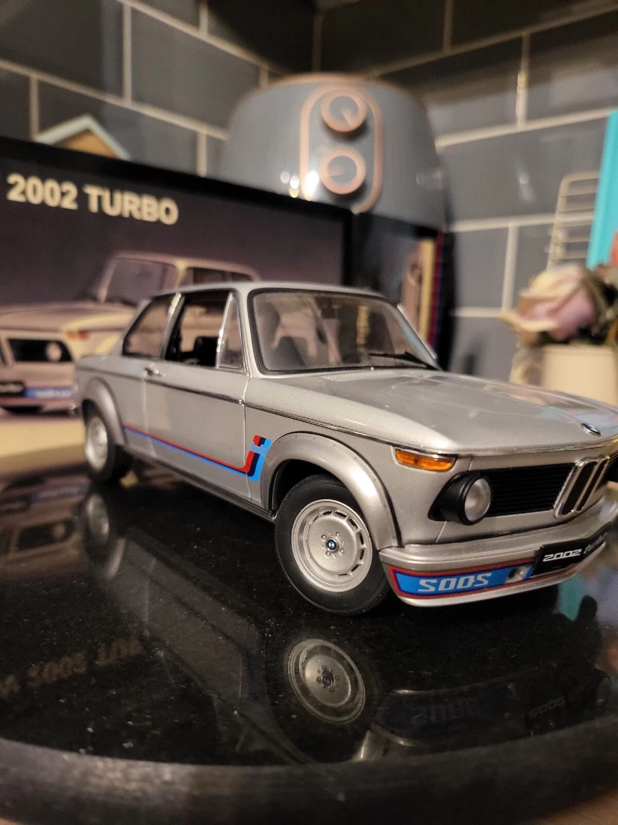 AUTO art 1/18 BMW 2002 TURBO シルバー マルニターボ AUTO art 1/18 BMW 2002 TURBO シルバー マルニターボ BMW 2002 Turbo