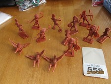 Crescent Pastic Toy Soldier  American Indians