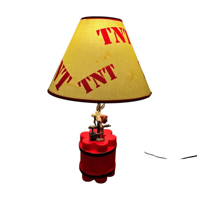 Vintage 1997 Wiley Coyote TNT Lamp, RARE FIND EXCELLENT CONDITION