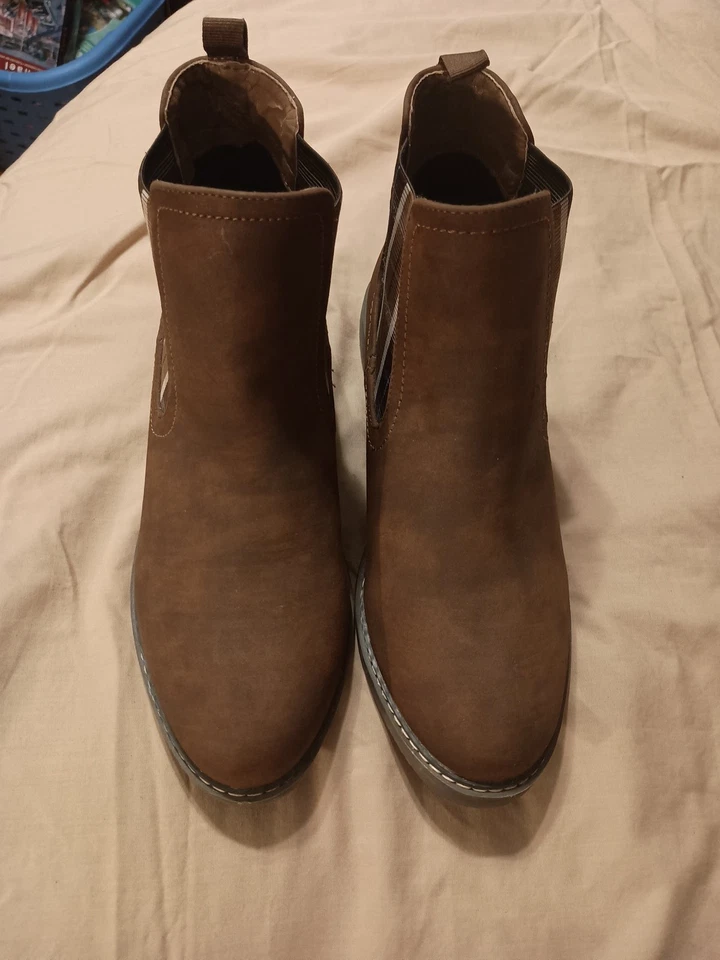 Botas de tornozelo Boutique by Corkys tamanho 9 marrom NOVAS - Imagem 2 de 4