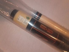 N.O.S McDermott D-Series D-18 Pool Cue  Stain...