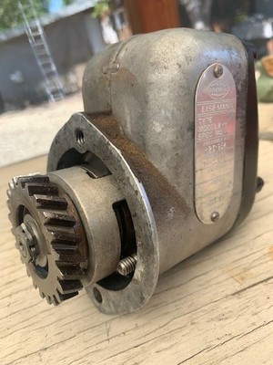 Eisemann  Magneto  Model AM-1 from Wisconsin motor