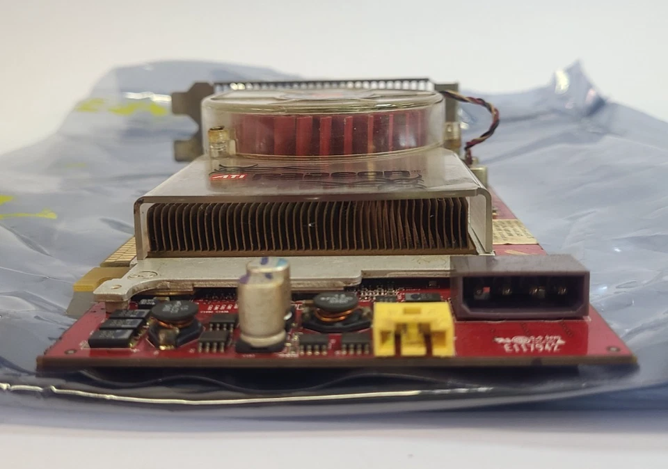 ATI Radeon X850 XT 256MB 102A4750400 PCI Express Graphics Video Card - Image 4 of 4