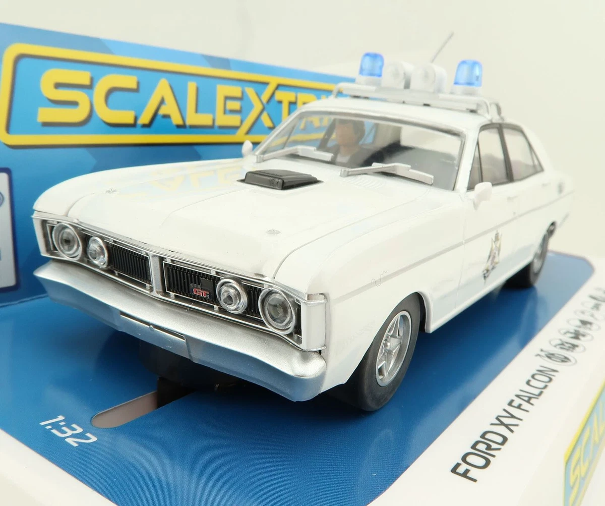 Scalextric hotsell ford falcon