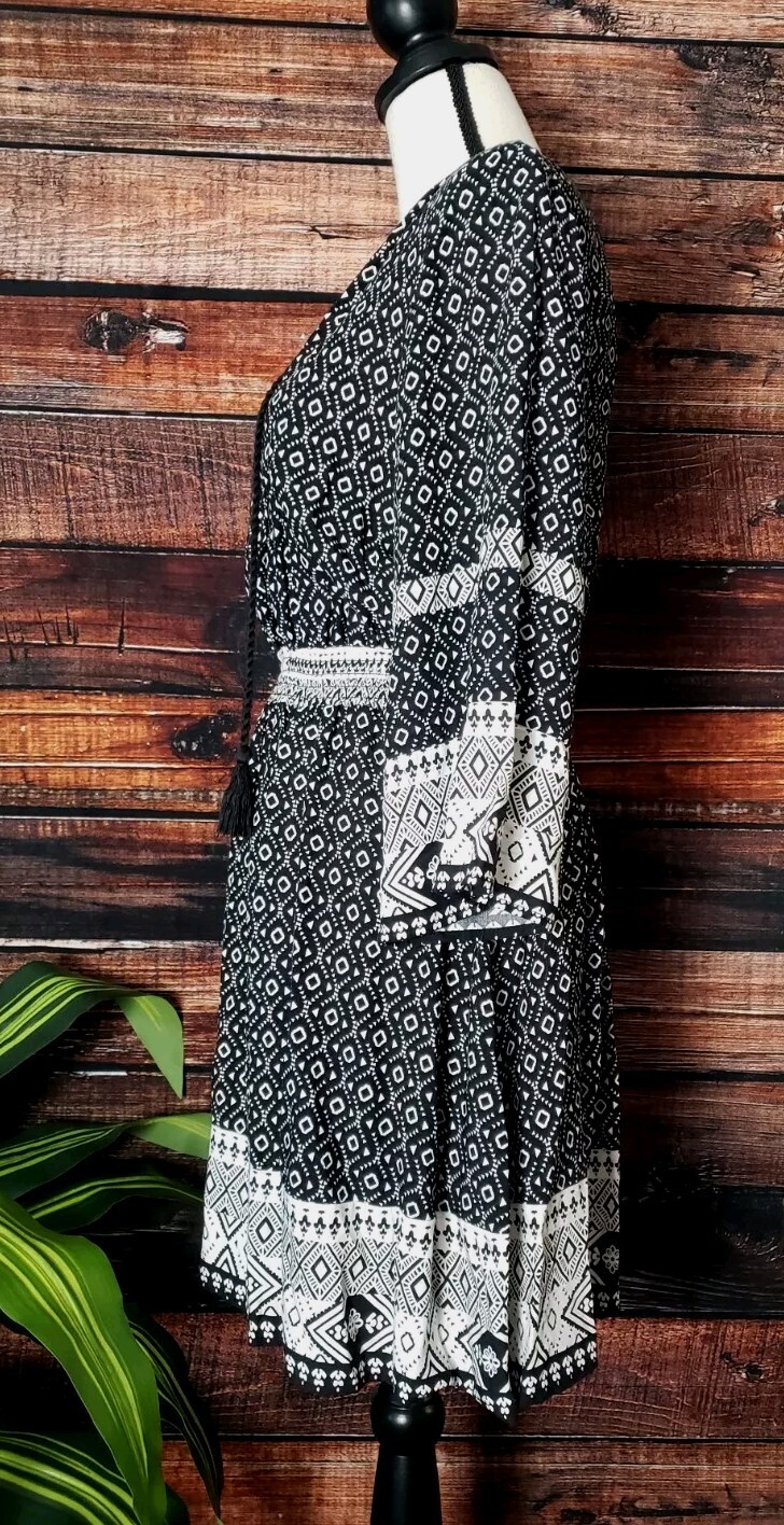 H&M Divided Dress Size 10 Peasant Smocked Waist Flared Cropped Sleeves Viscose thumbnail 7