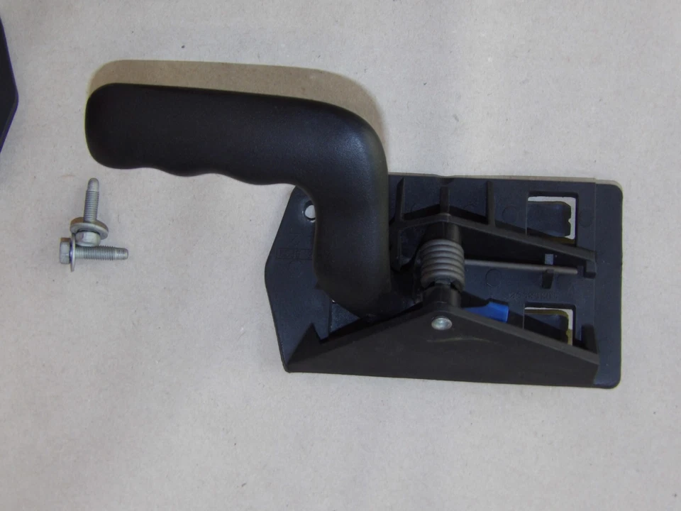 Par de manijas interiores para puertas interiores negras texturizadas Chevy Silverado Suburban Foto 3 de 3