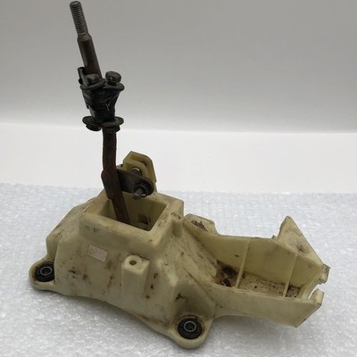 2001-2005 Honda Civic Coupe M/T 5 Speed Shifter Box OEM w/ Bolts