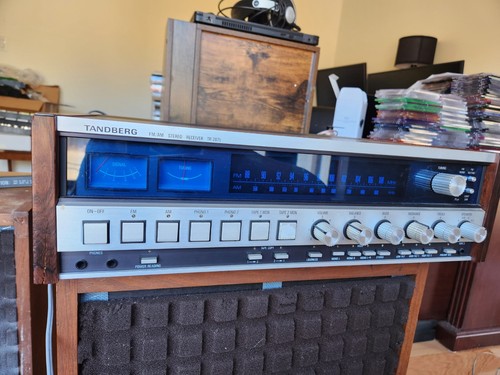 TANDBERG TR-2075 Vintage FM/AM Stereo Receiver Tested