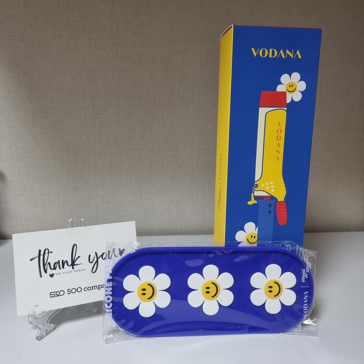 Vodana X Wiggle Wiggle Glam Wave Curling Iron 40mm Edition +